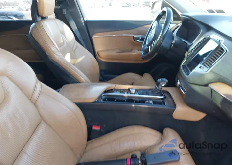 2016 Volvo Xc90 T6 Inscription z USA, uszkodzony, nr VIN YV4A22PL9G1073668